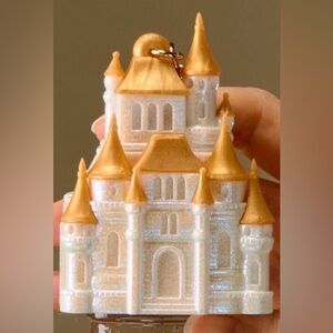 Bath and body works Disney Princess Light up castle hand sanitizer holder